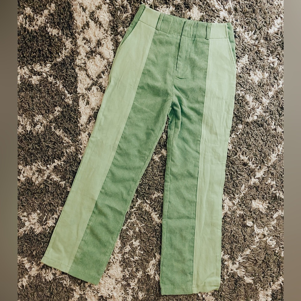 HIGH RISE CORDUROY PANTS